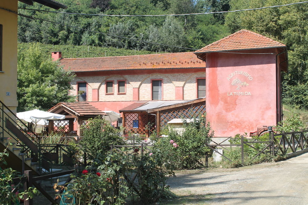 Agriturismo La.Ti.Mi.Da. Villa Cassine Exterior foto